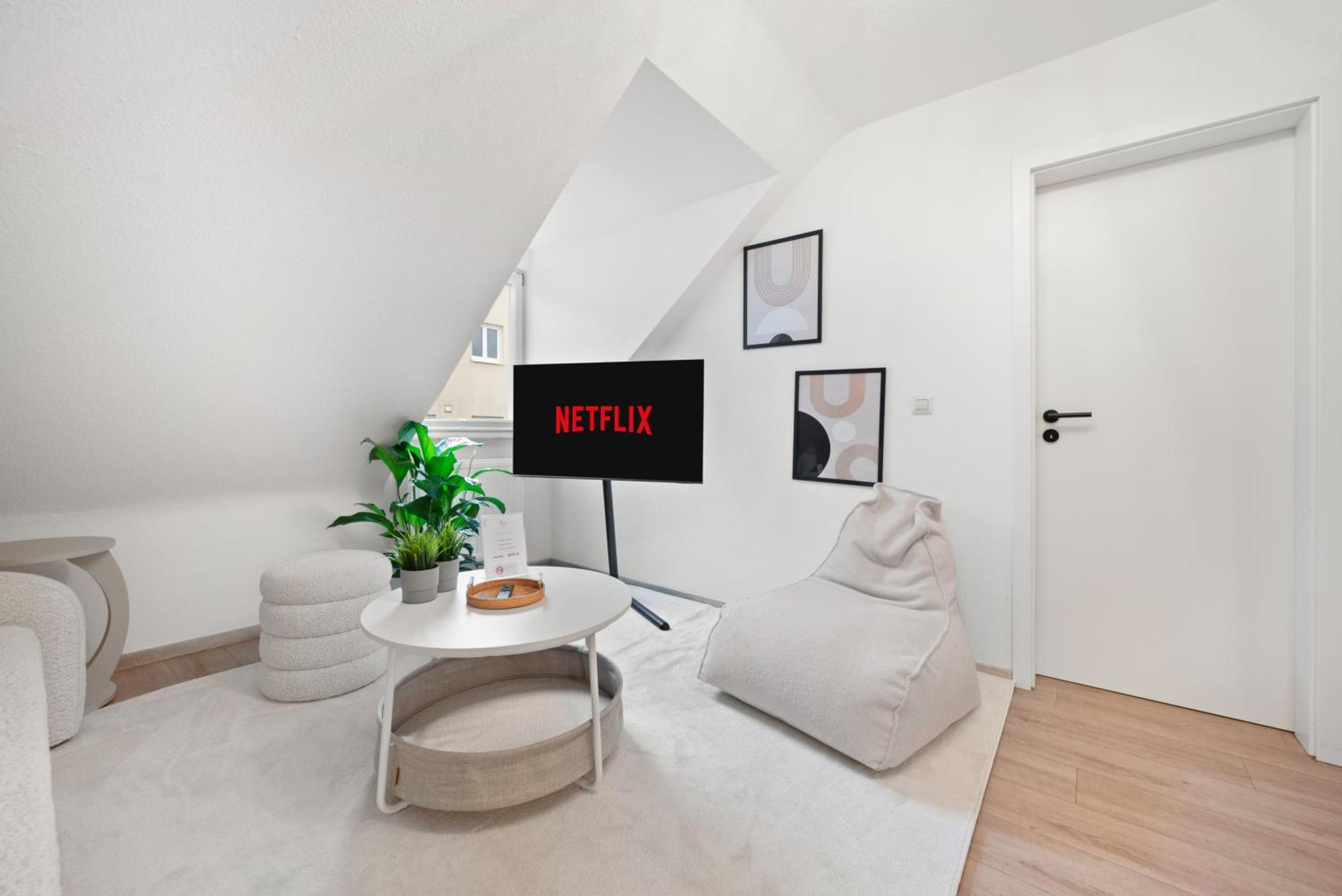 Malu Rooms - Im Stadtzentrum, Smarttv, Netflix, 24H Checkin Людвигсбург Экстерьер фото